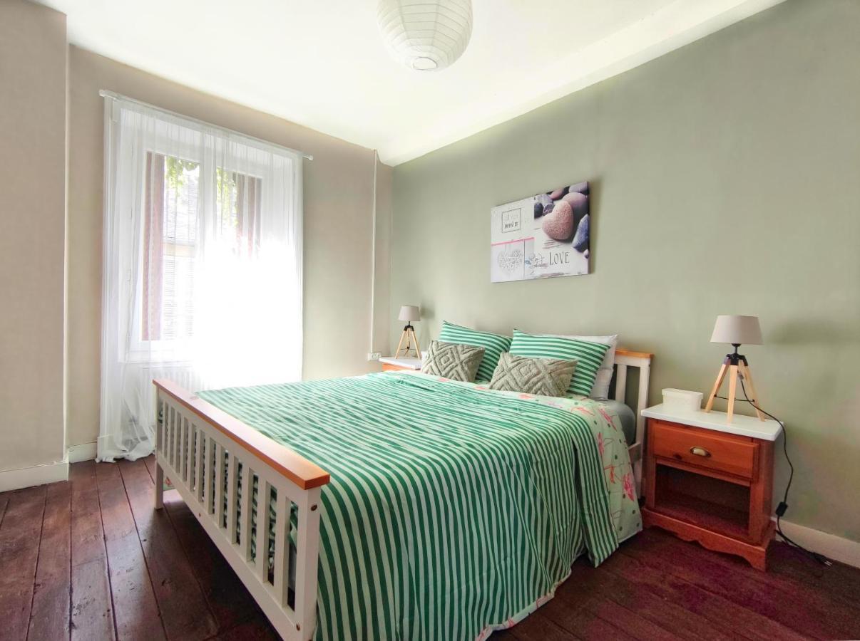 Number 22 - Le Dorat - Apartment 3 With Garden & Free Parking Ngoại thất bức ảnh